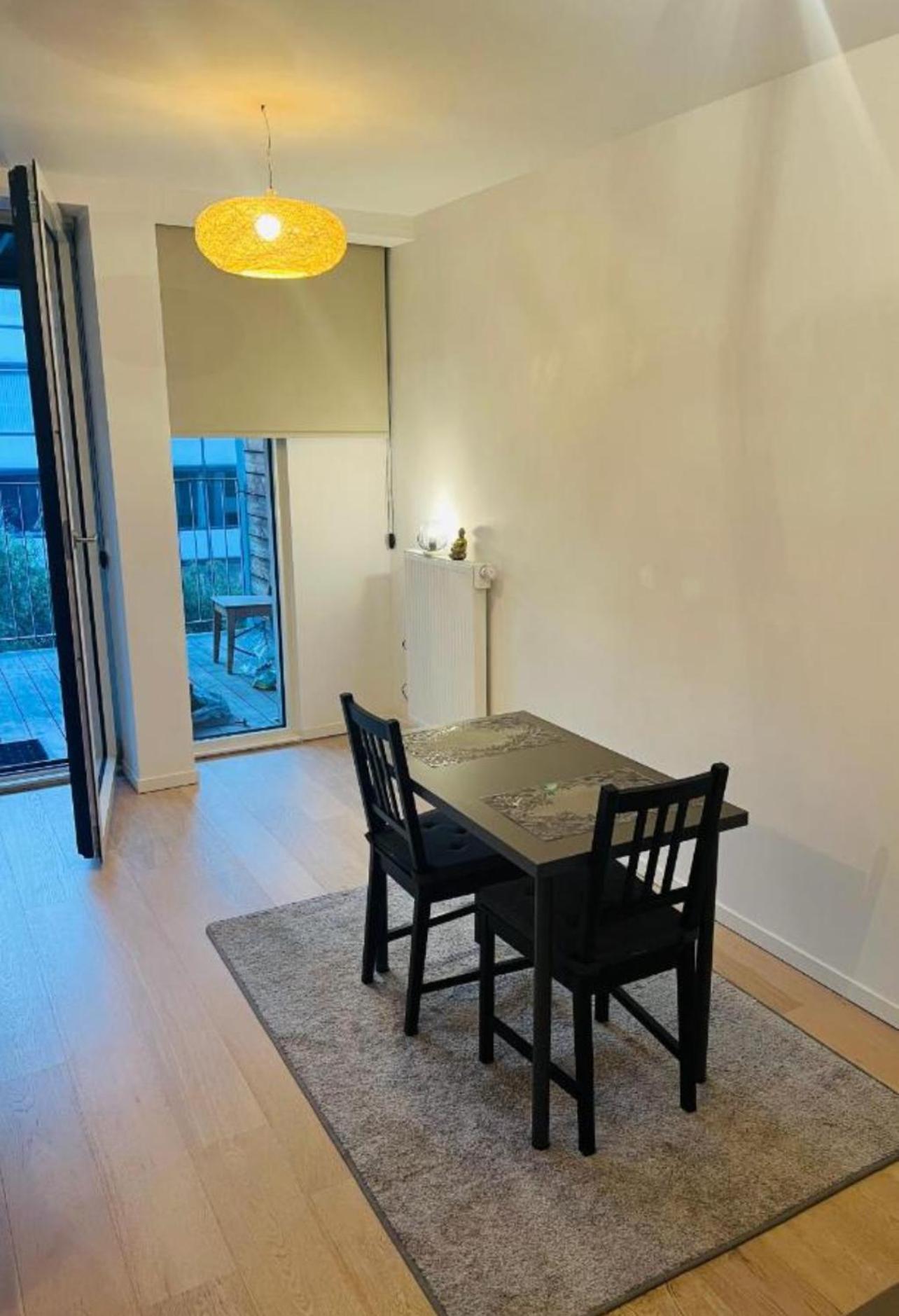 Beau Studio Apartment บรัสเซลส์ ภายนอก รูปภาพ